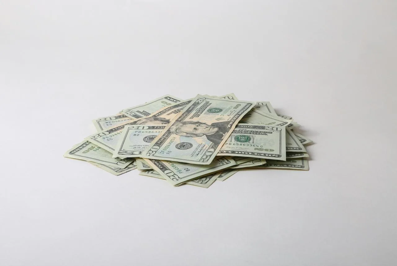 Will nearly 20 states in the US raise the minimum wage in 2026?